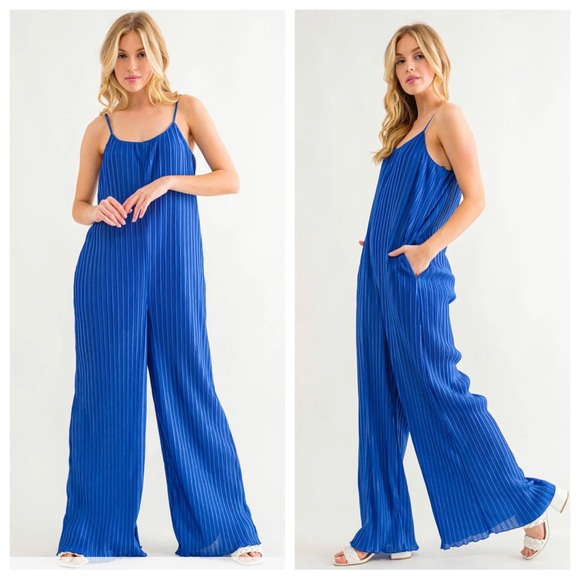 03 Boho Wide Leg Pleated Sleeveless Jumpsuit - Picture 4 of 5